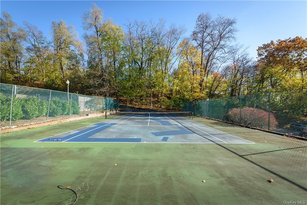 414 Benedict Avenue Unit: 5A