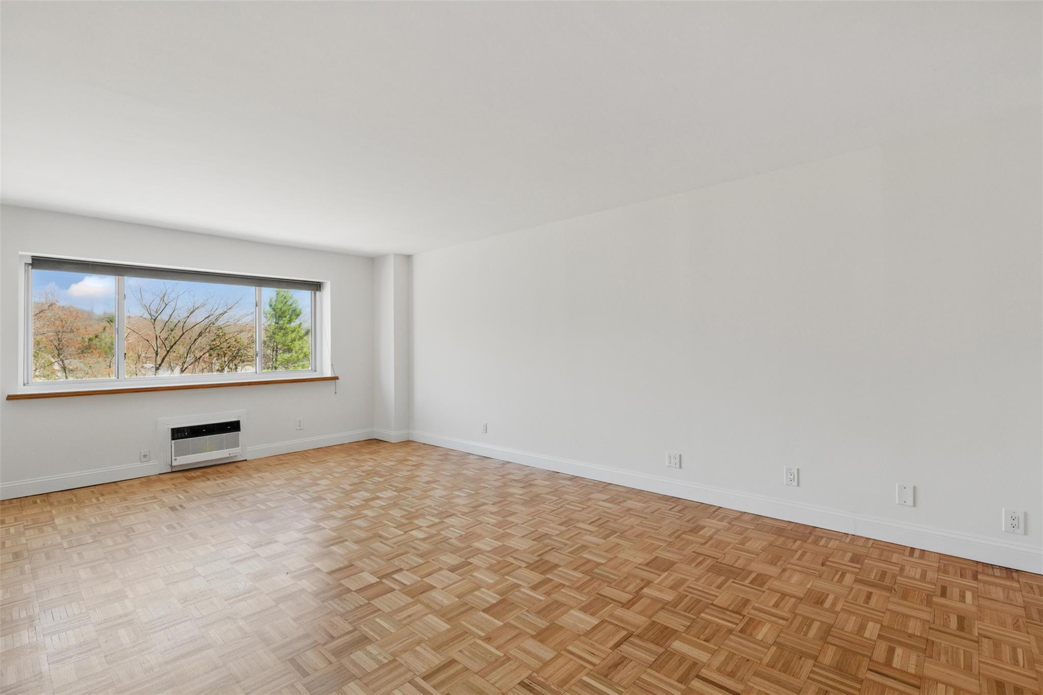 414 Benedict Avenue Unit: 5A