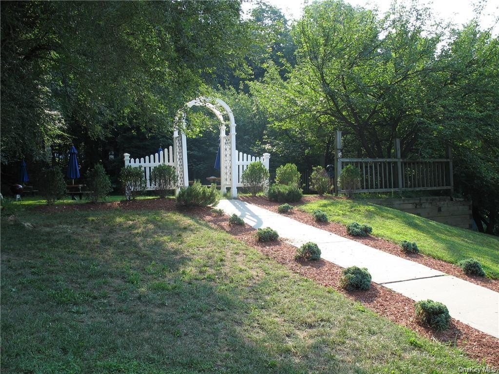 414 Benedict Avenue Unit: 5A