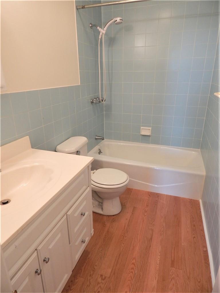 49 Main Street Unit: 1R
