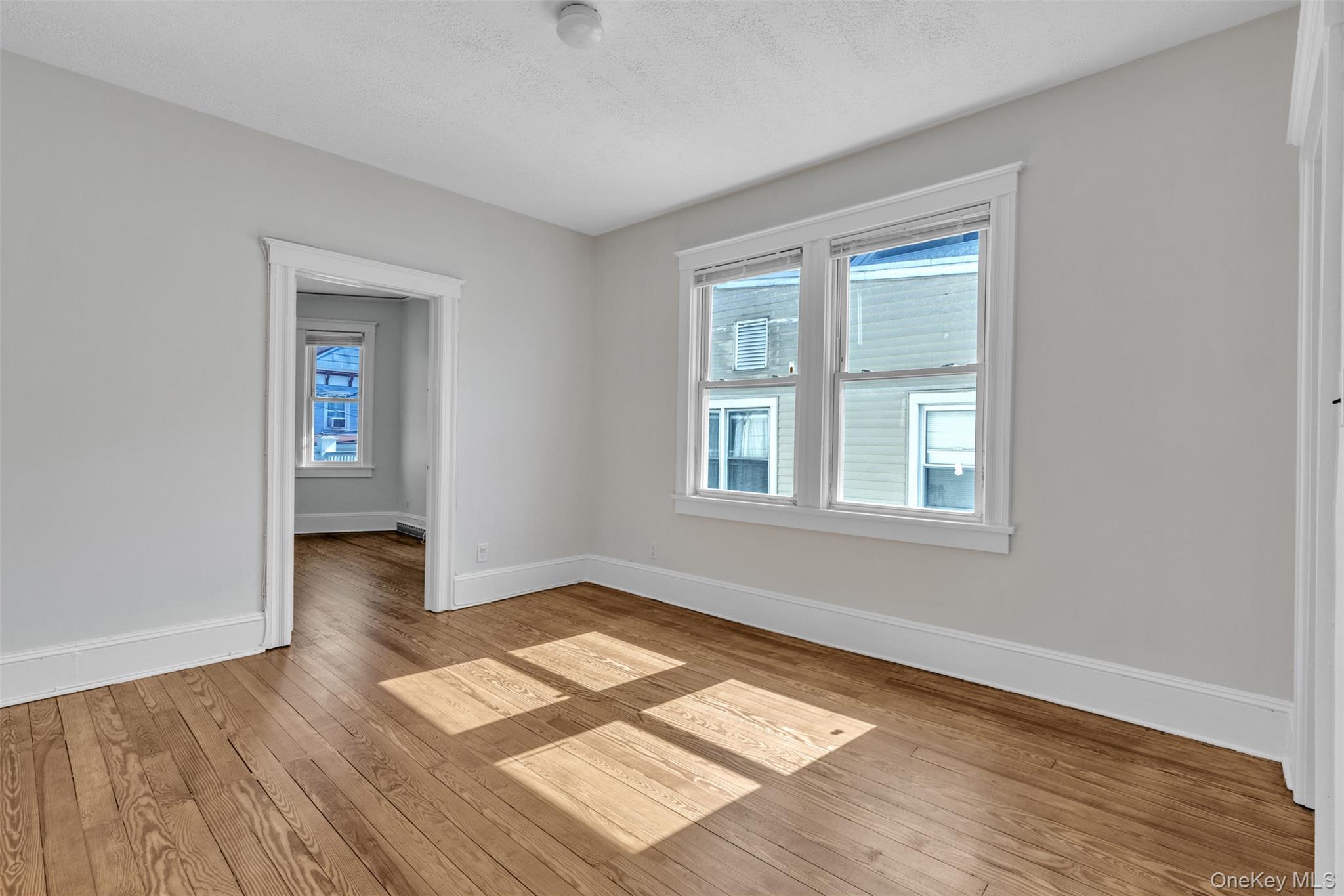 28 W Elizabeth Street Unit: 2