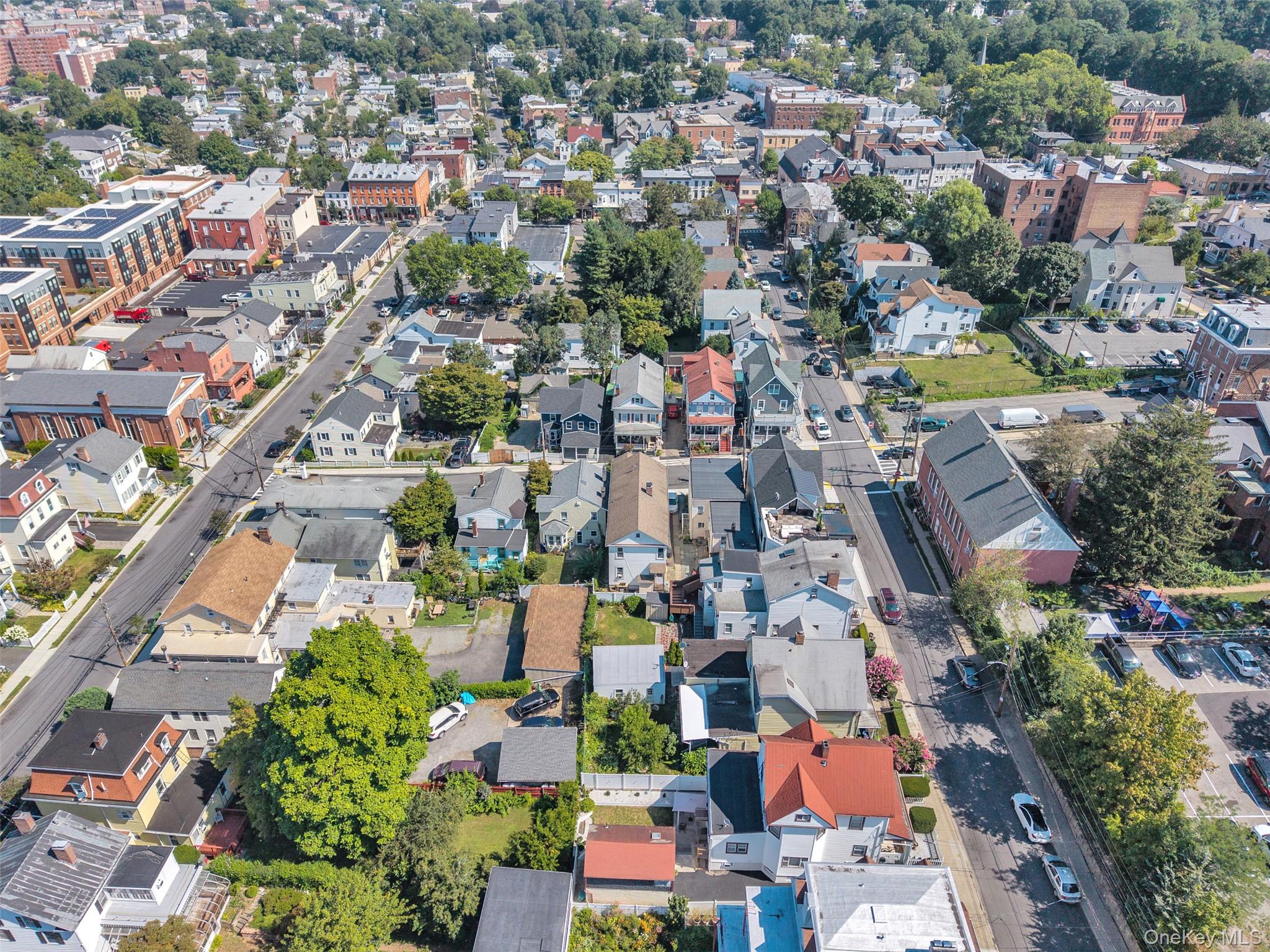 28 W Elizabeth Street Unit: 2