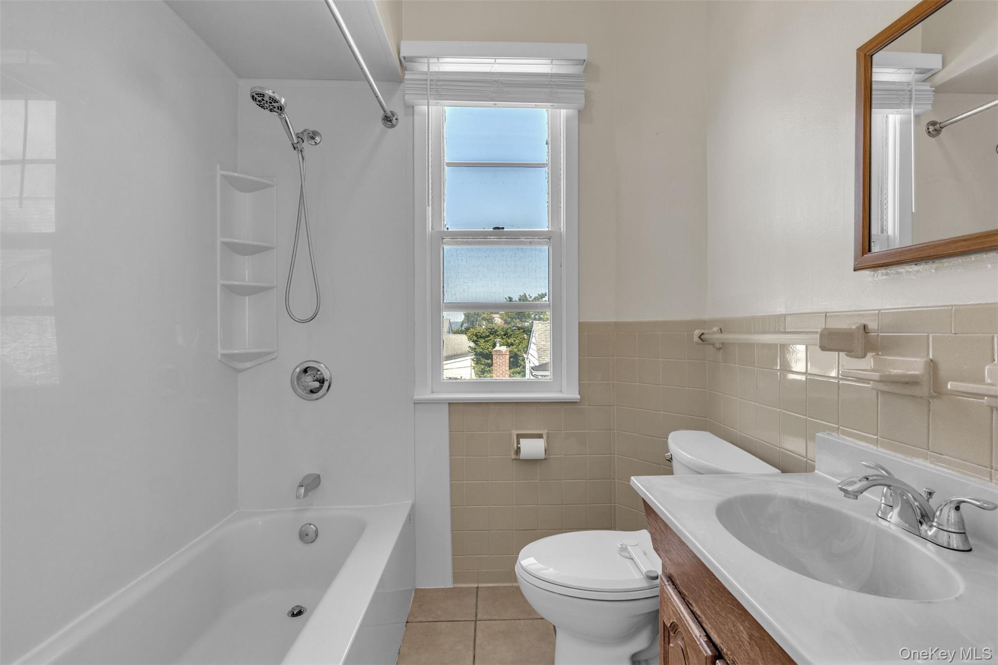 28 W Elizabeth Street Unit: 2