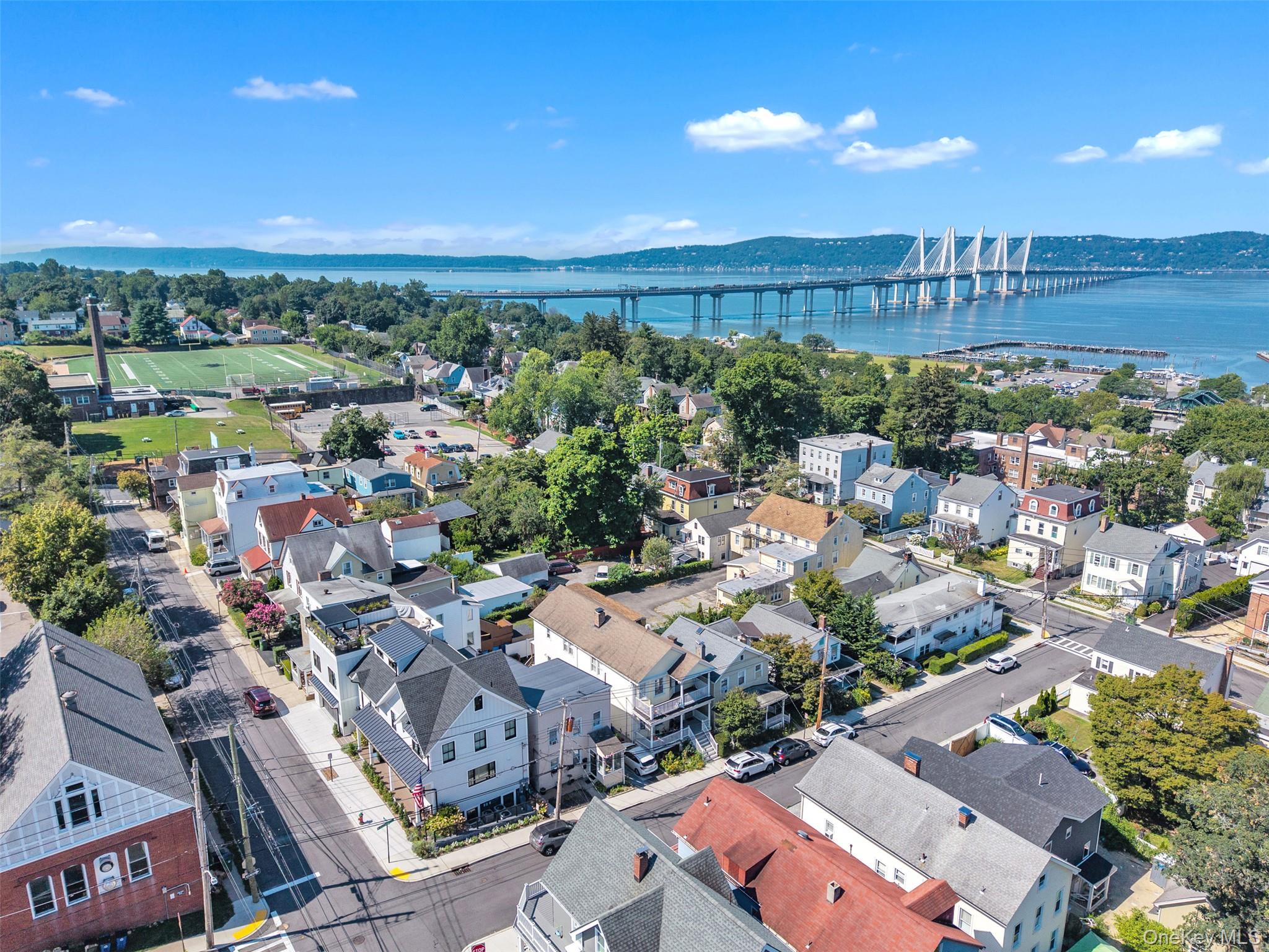 28 W Elizabeth Street Unit: 2