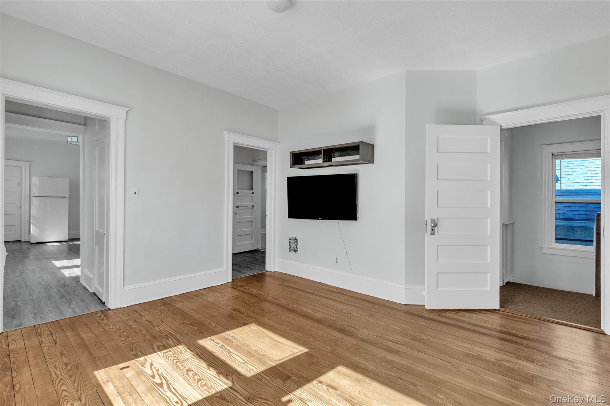 28 W Elizabeth Street Unit: 2