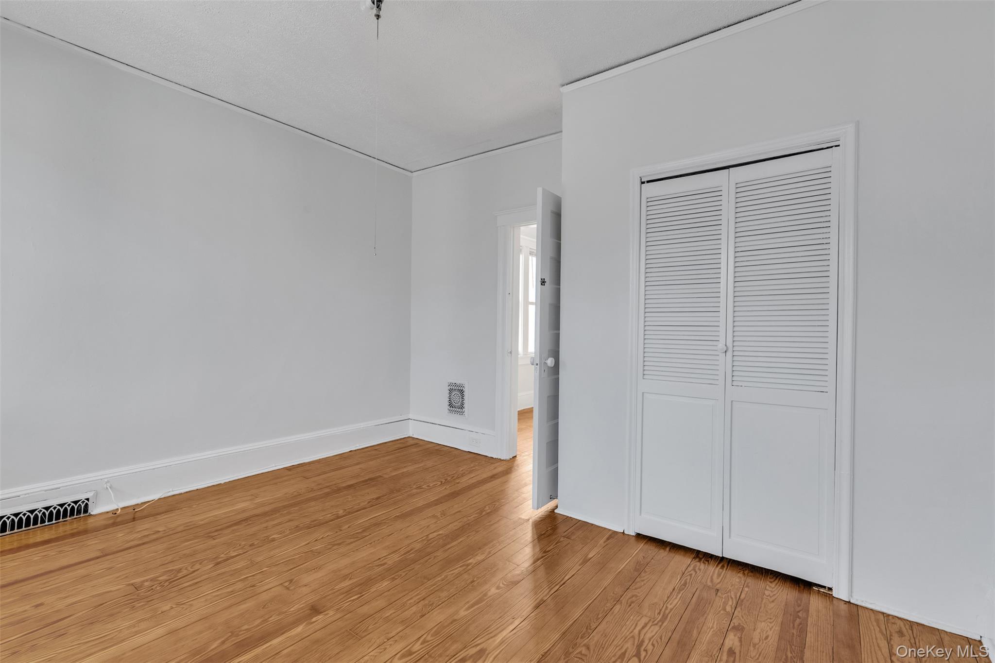 28 W Elizabeth Street Unit: 2