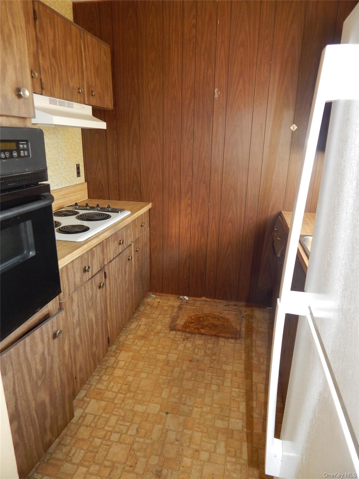 412 Benedict Avenue Unit: 5H