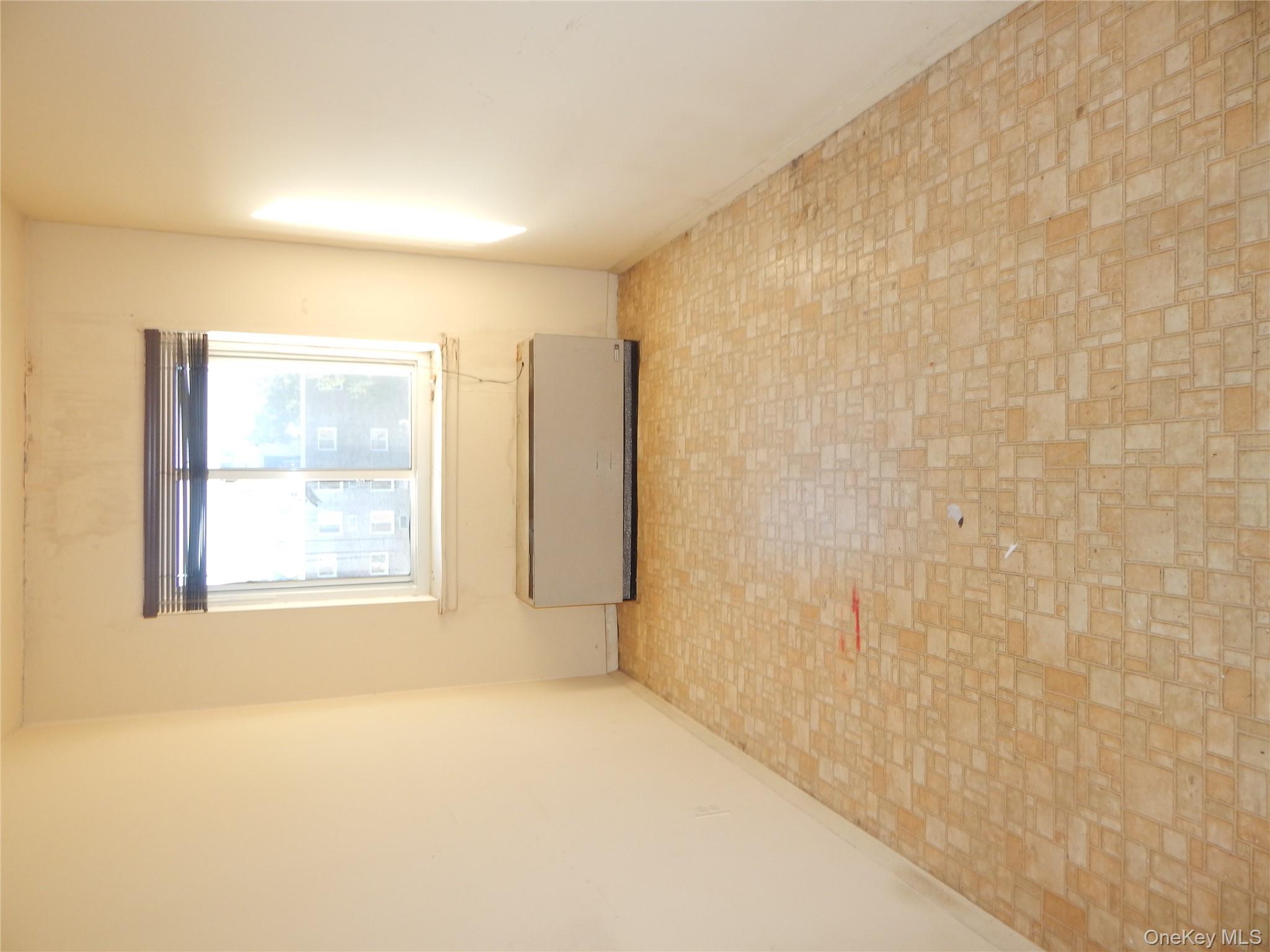 412 Benedict Avenue Unit: 5H