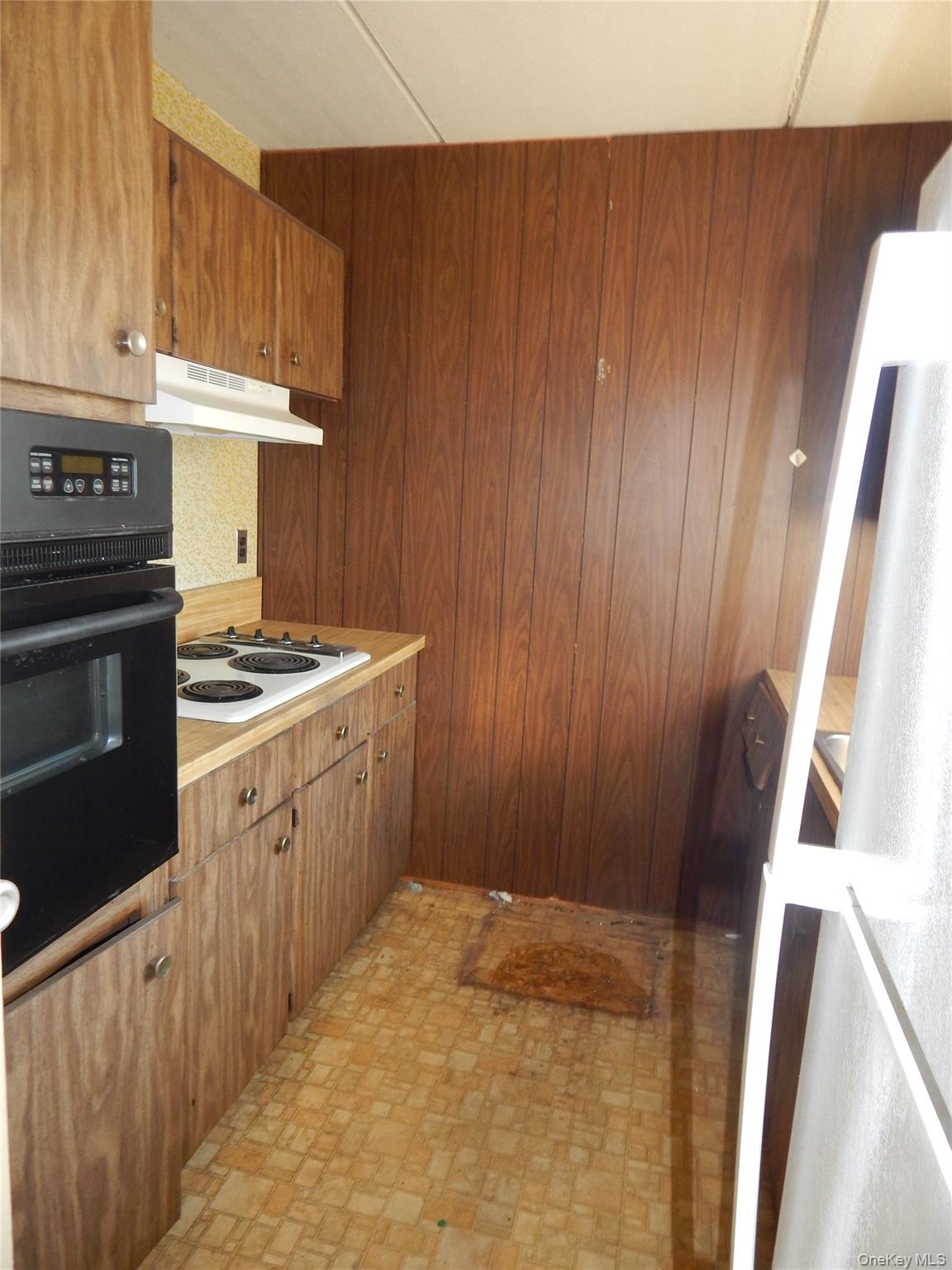 412 Benedict Avenue Unit: 5H