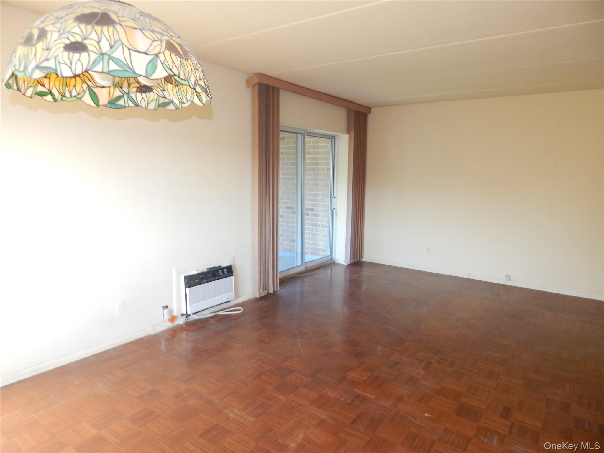 412 Benedict Avenue Unit: 5H