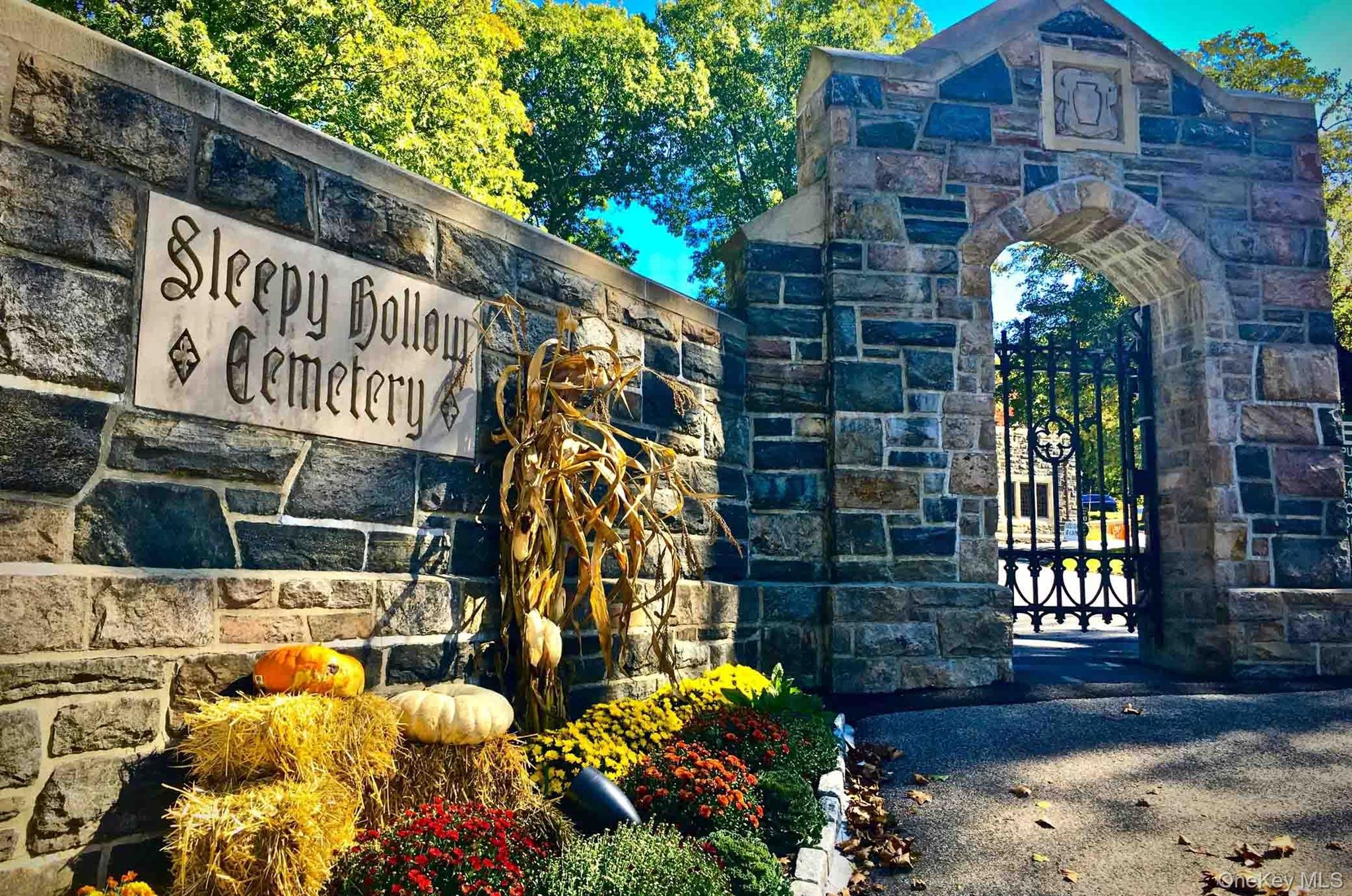 11 Elm Street Unit: 2nd Floor