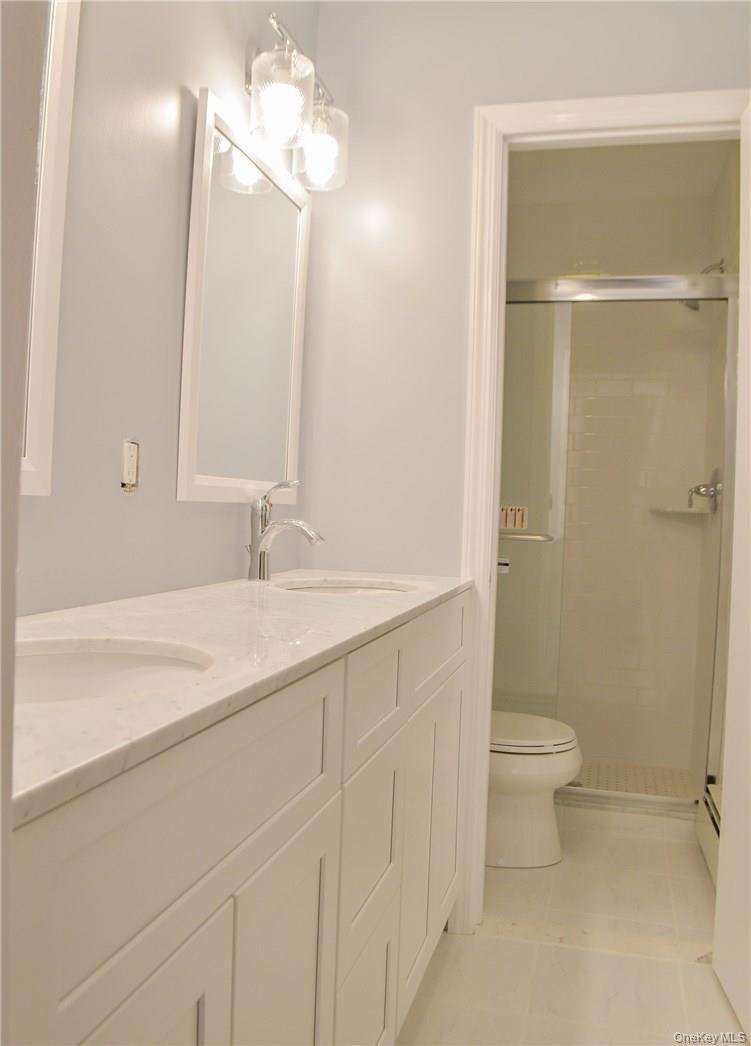 11 Elm Street Unit: 2nd Floor