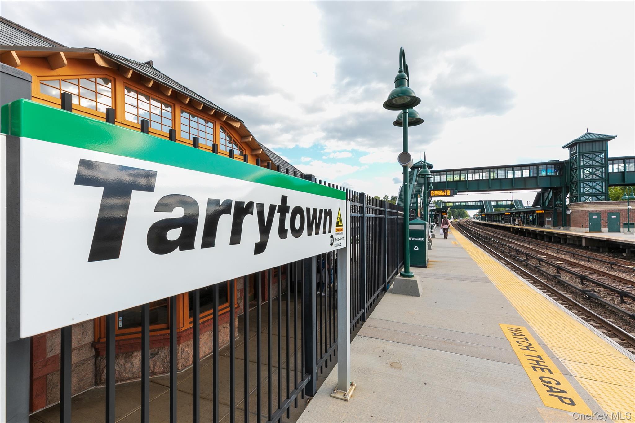 11 Elm Street Unit: 2nd Floor