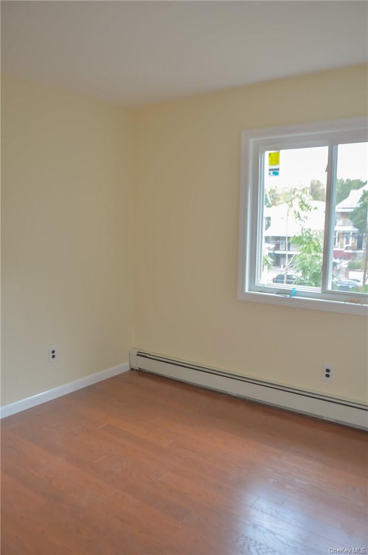 11 Elm Street Unit: 2nd Floor