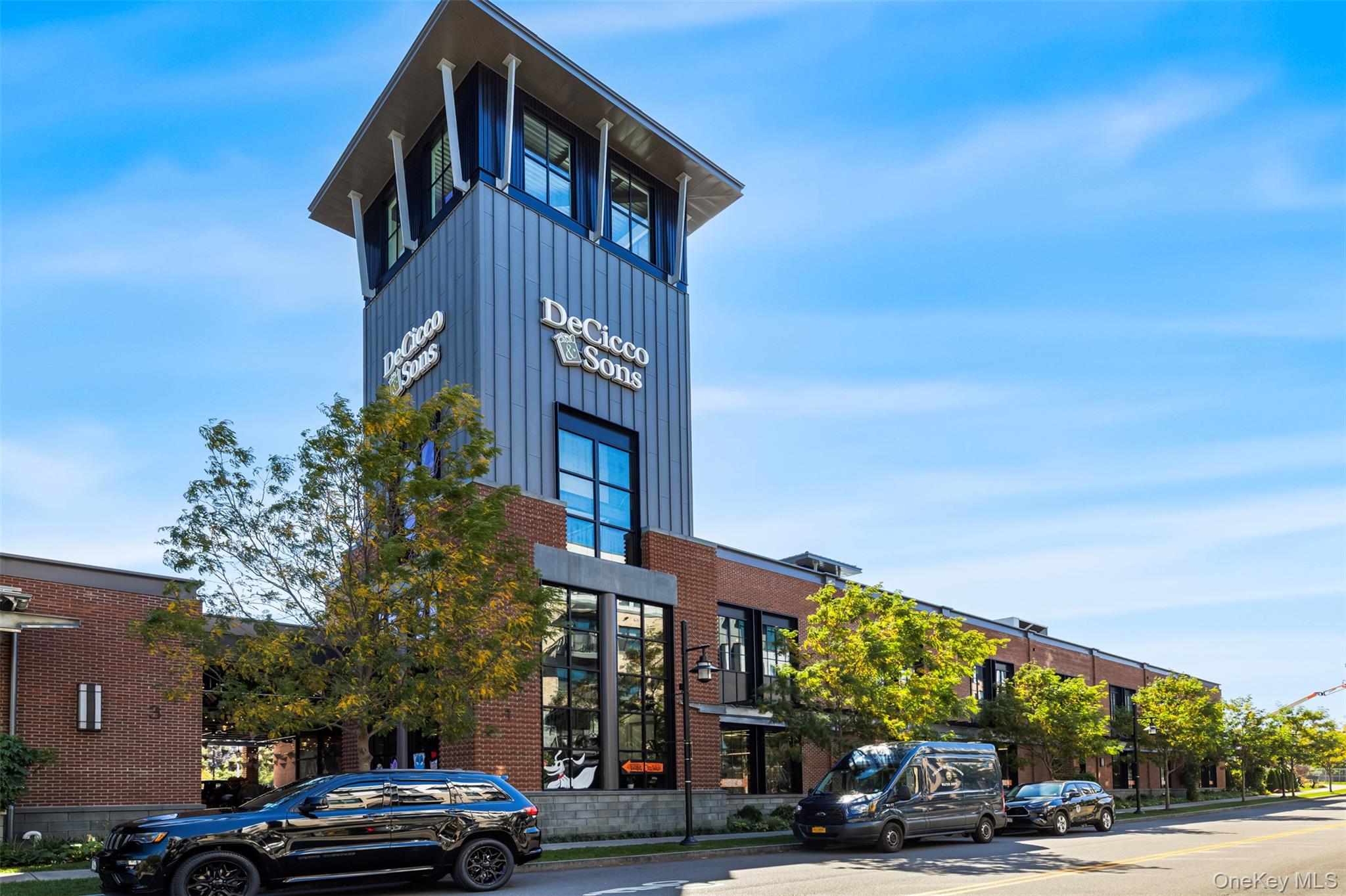 11 Elm Street Unit: 2nd Floor