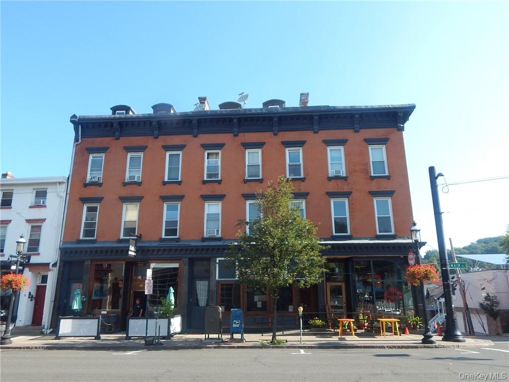 5 N Washington Street Unit: 2