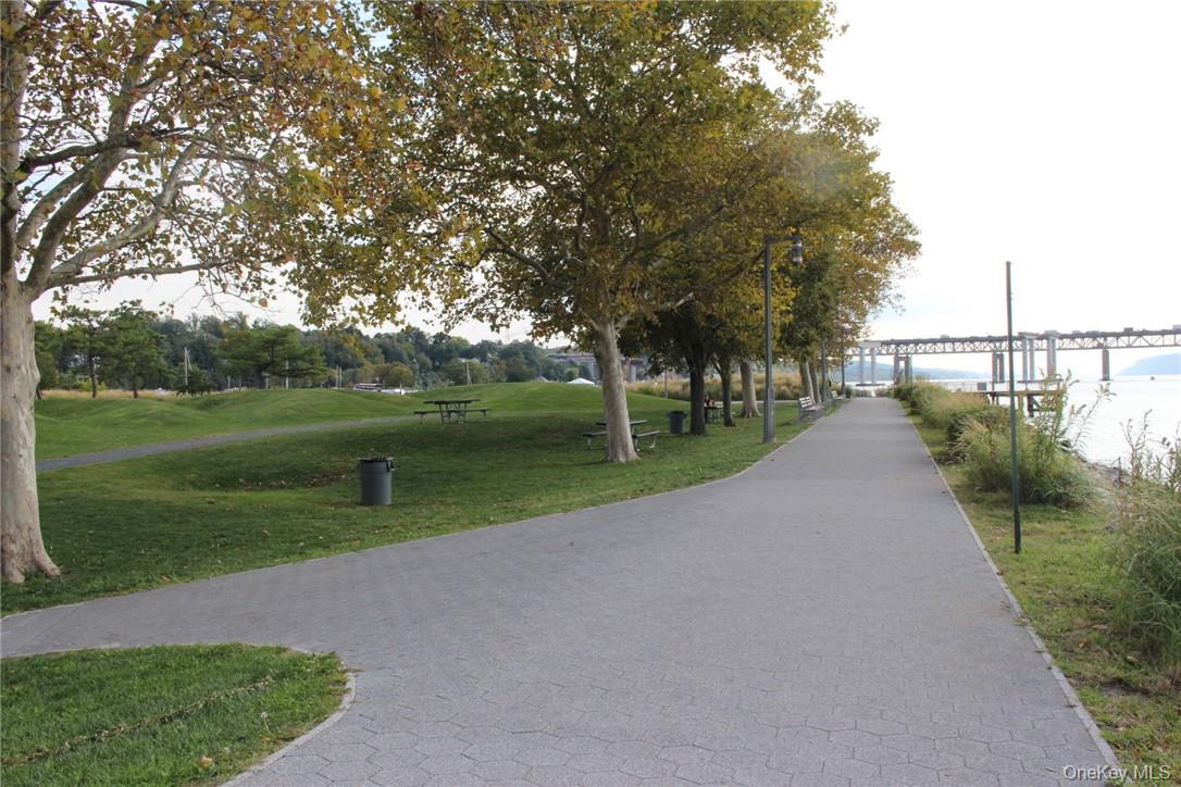 5 N Washington Street Unit: 2