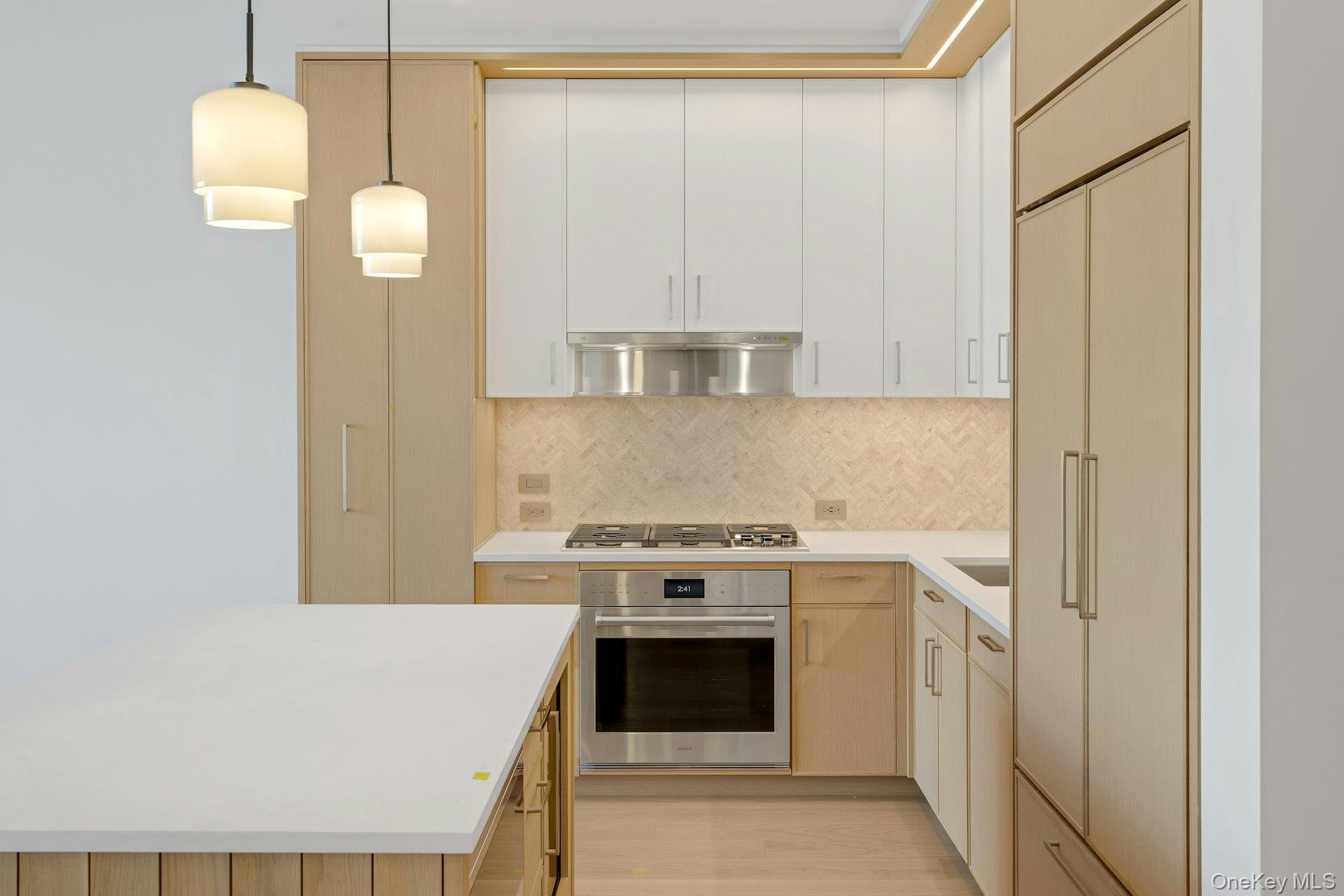 4 Lighthouse Landing Unit: 420