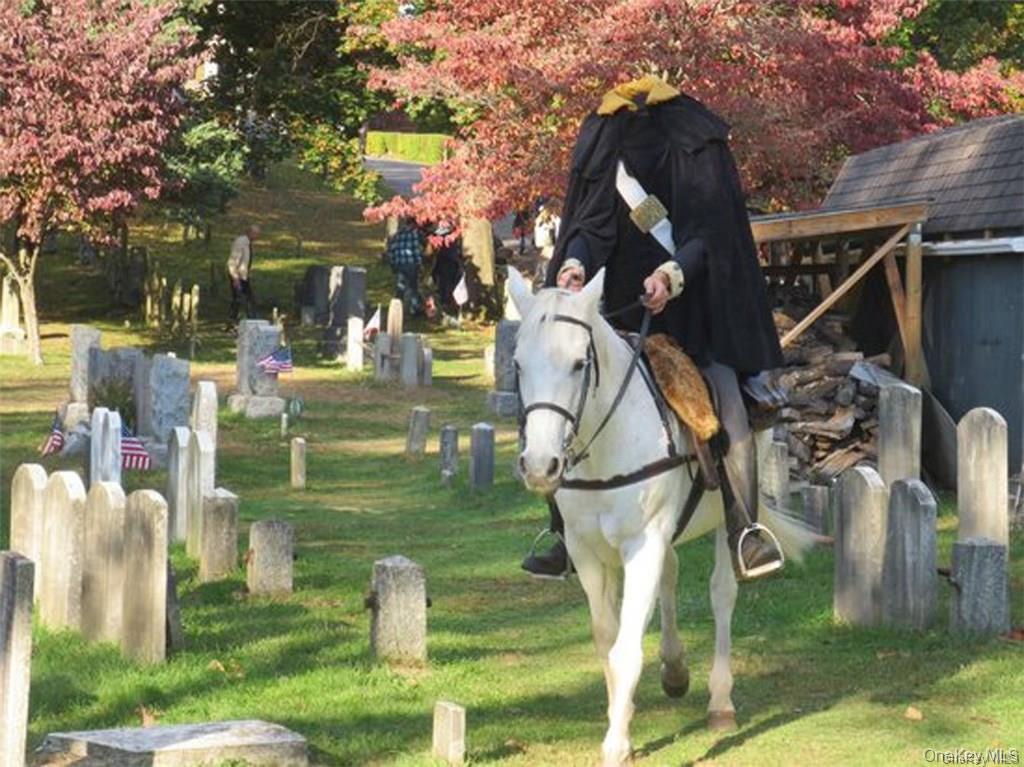 4 Lighthouse Landing Unit: 420