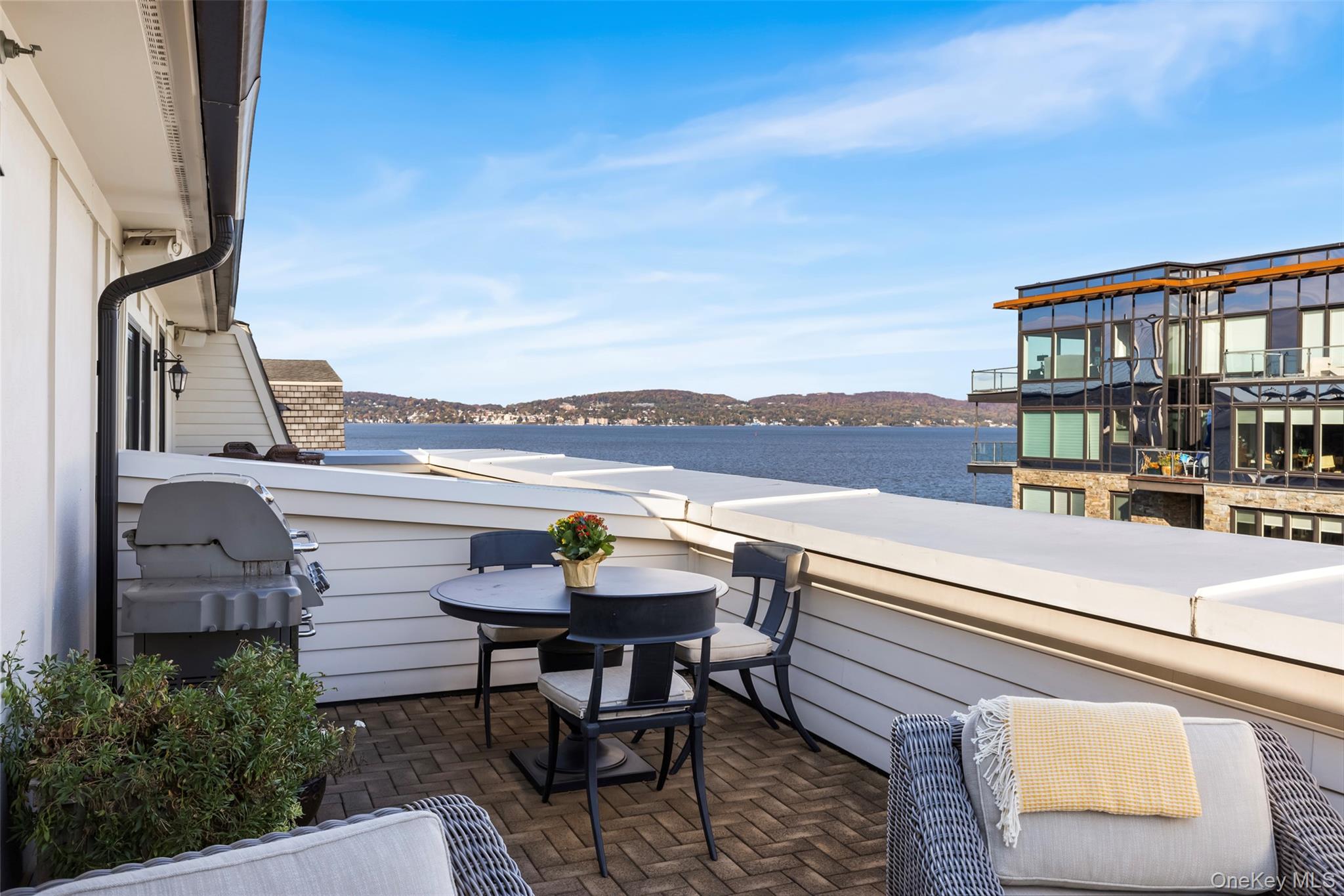 12 Rivers Edge Drive