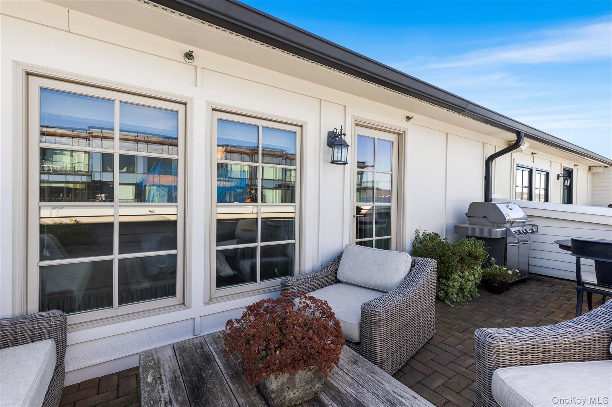 12 Rivers Edge Drive