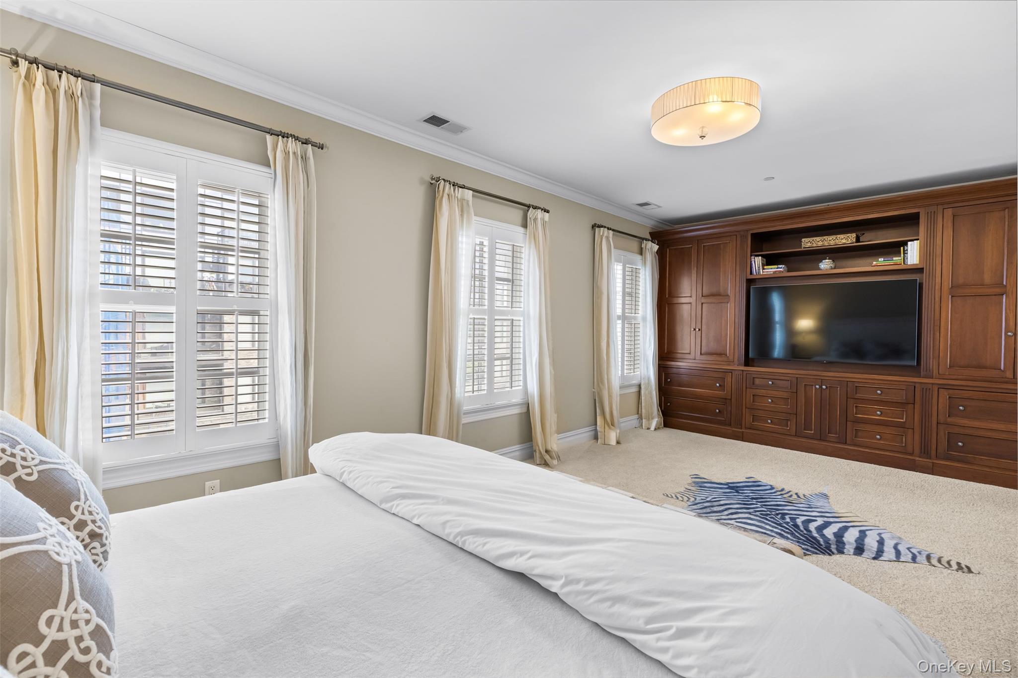 12 Rivers Edge Drive