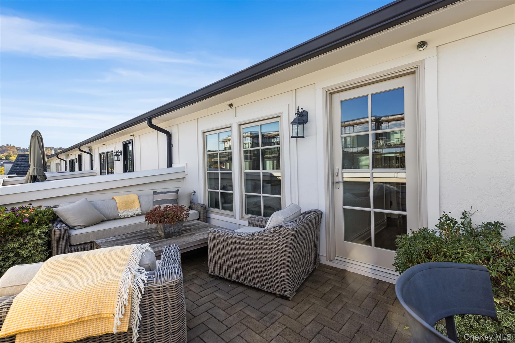 12 Rivers Edge Drive