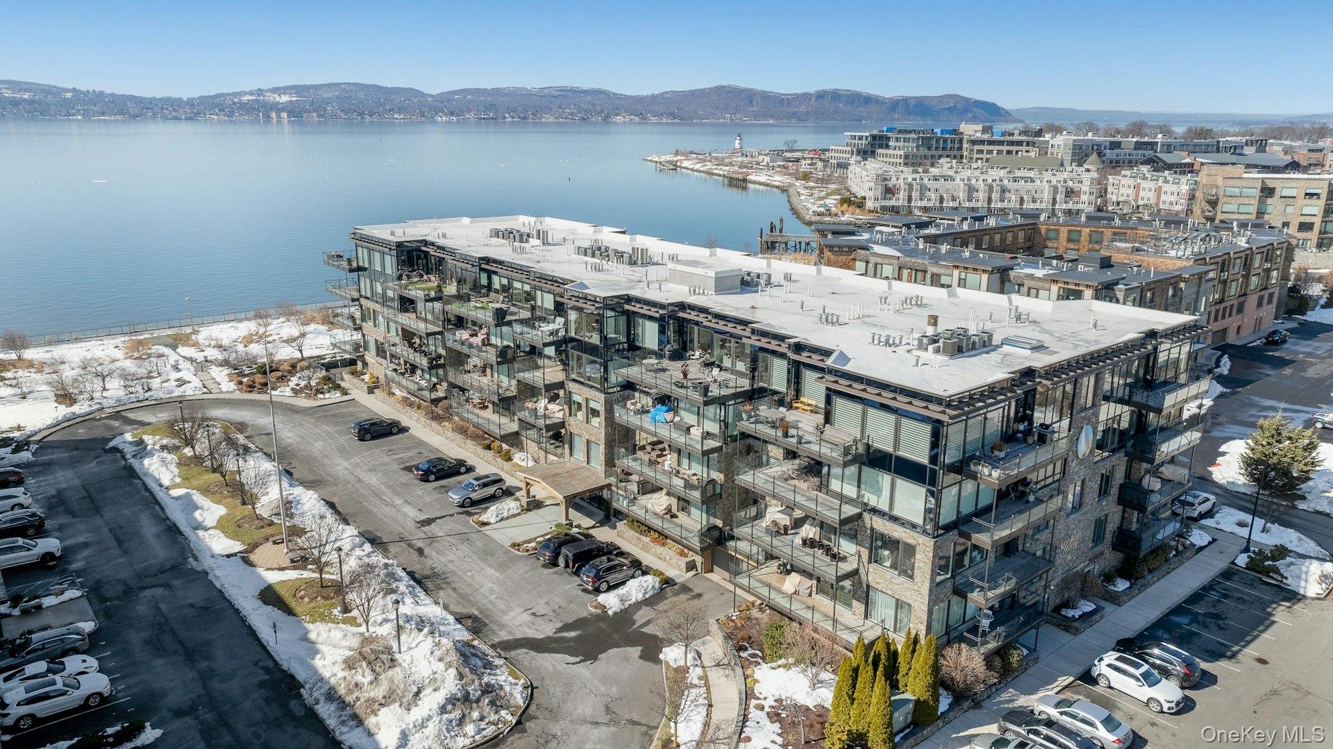 18 Rivers Edge Drive Unit: 305