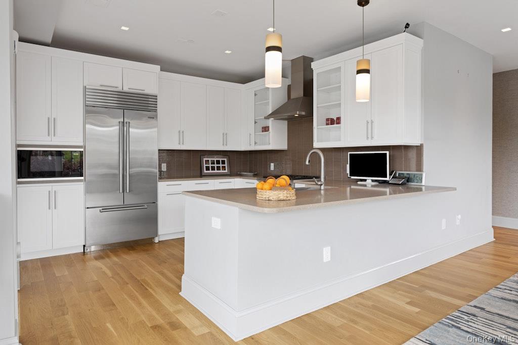 18 Rivers Edge - Unit 211 Drive Unit: 211