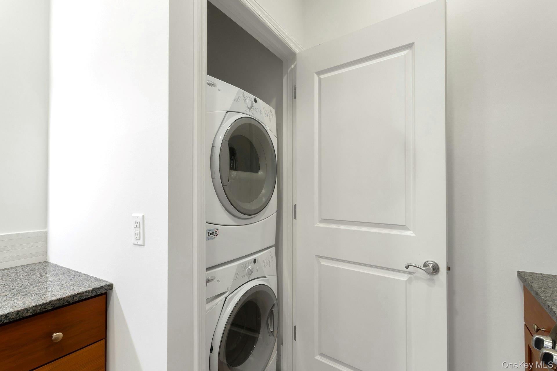 127 W Main Street Unit: 201