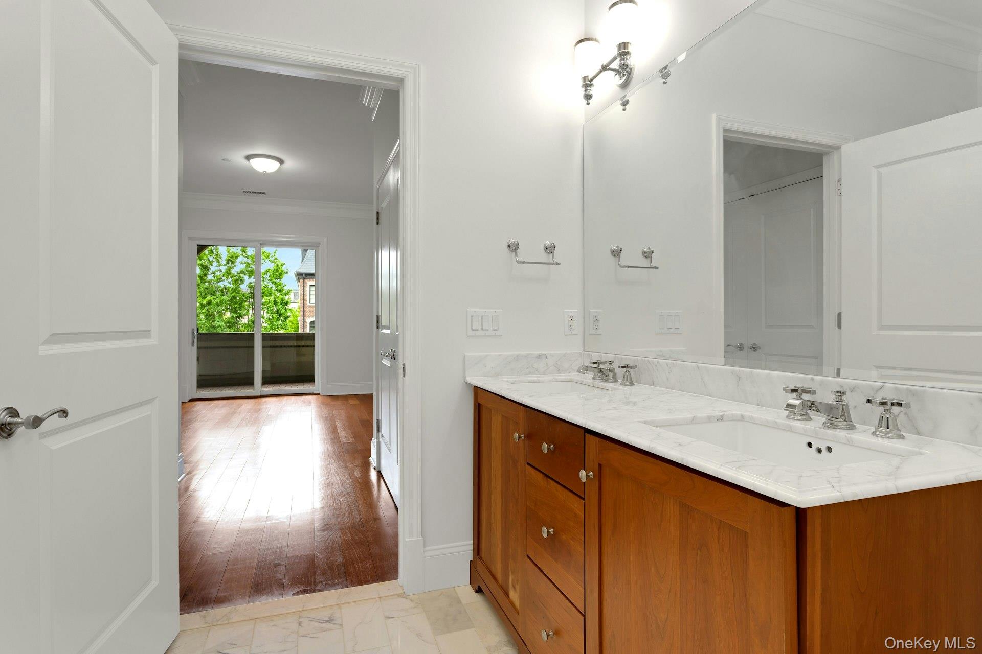 127 W Main Street Unit: 201