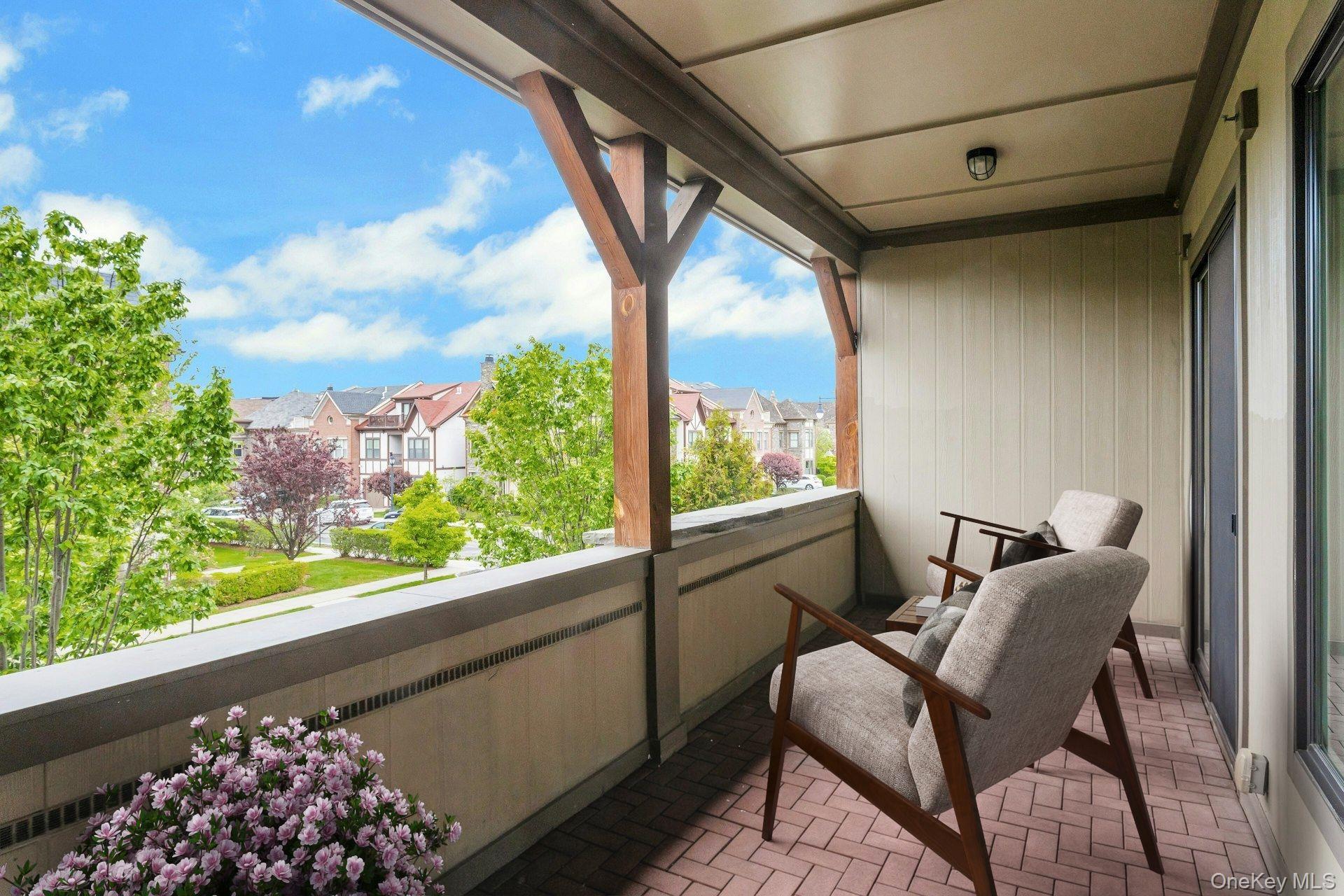 127 W Main Street Unit: 201