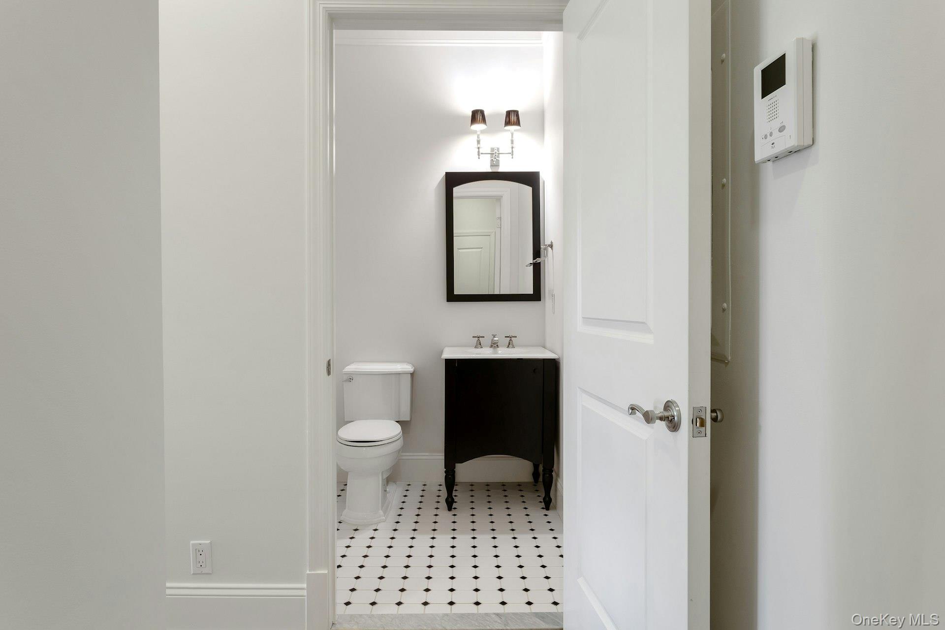 127 W Main Street Unit: 201