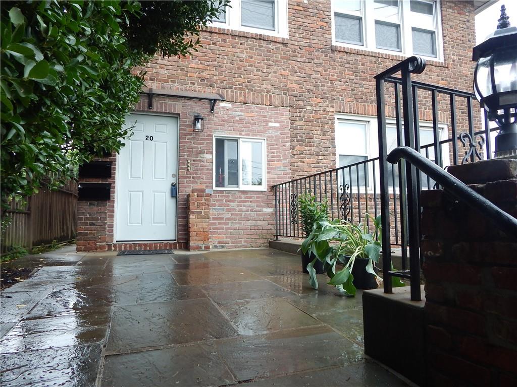 20 Hudson Terrace Unit: 2nd floor