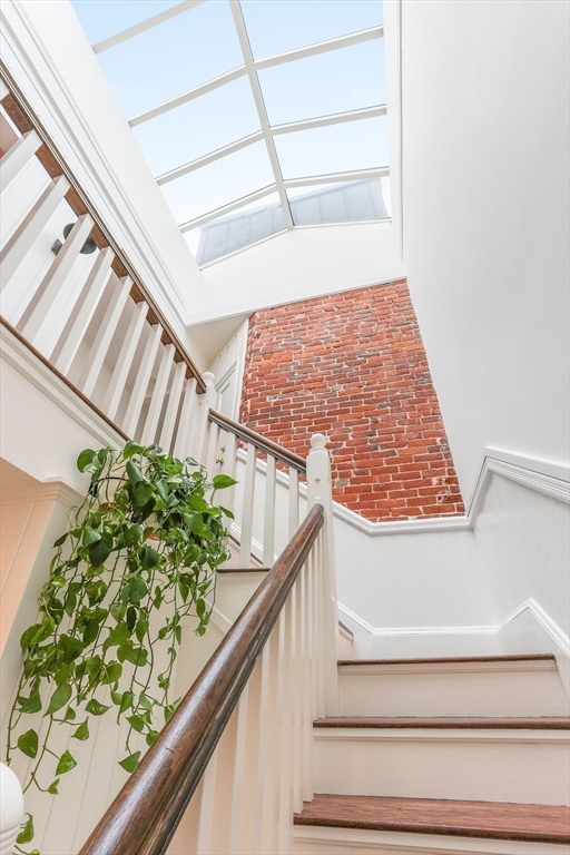 79 Myrtle St # 5