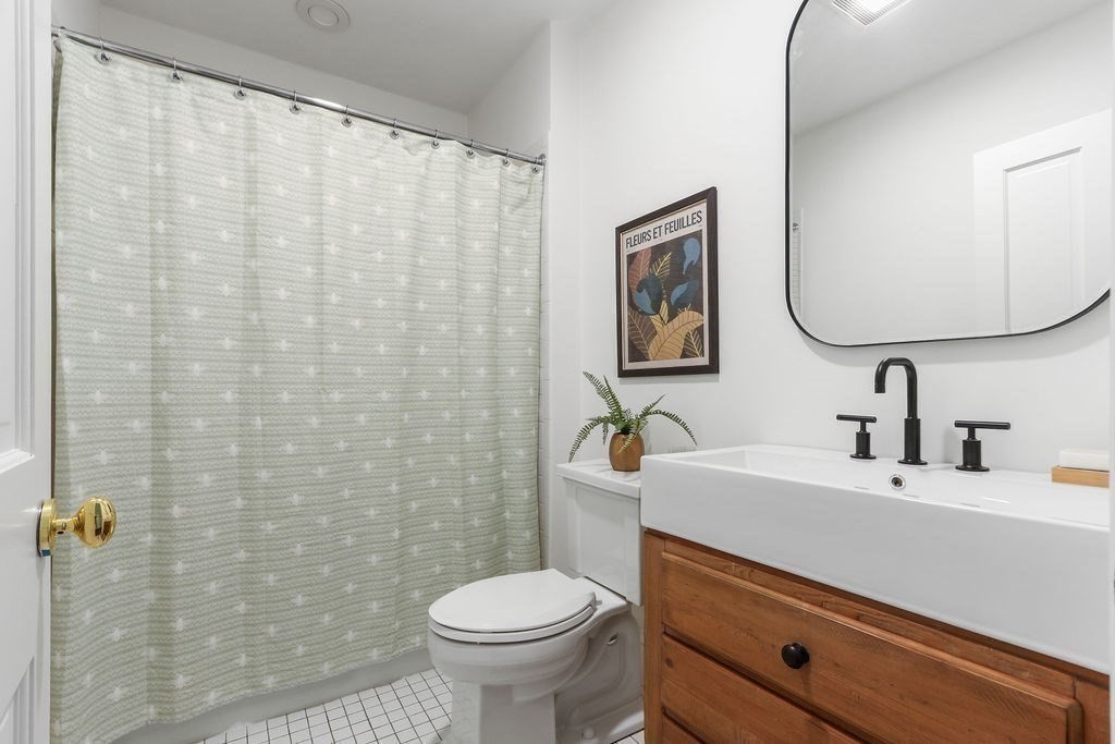 79 Myrtle St # 5