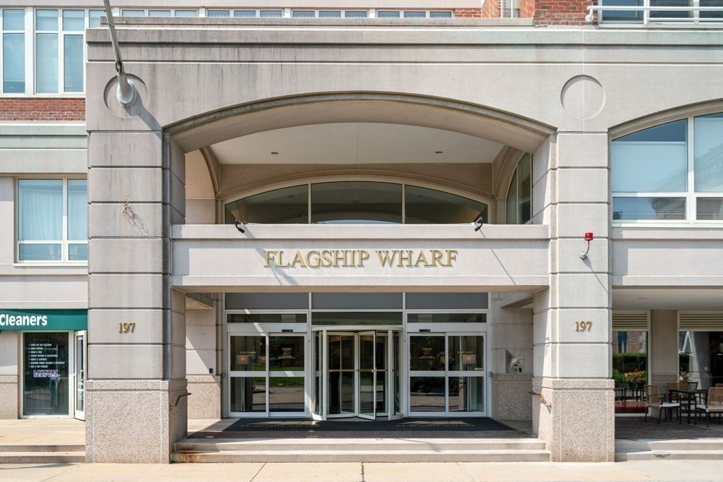 197 8th St Unit: PH212