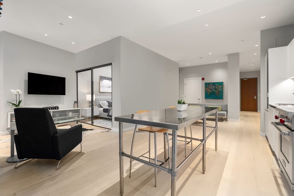 346 Congress Street # 108