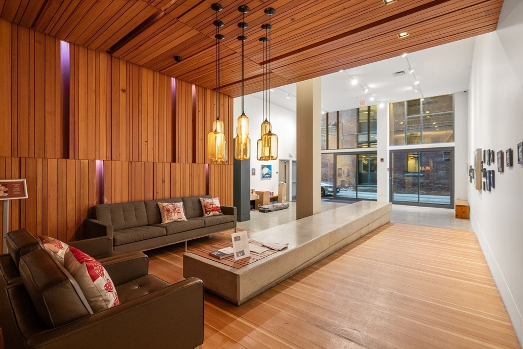 346 Congress Street # 108