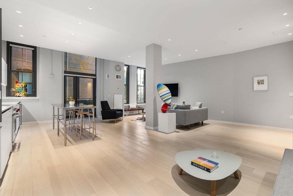 346 Congress Street # 108
