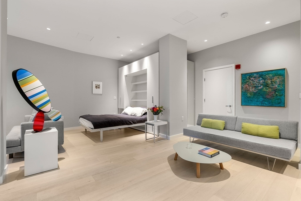 346 Congress Street # 108