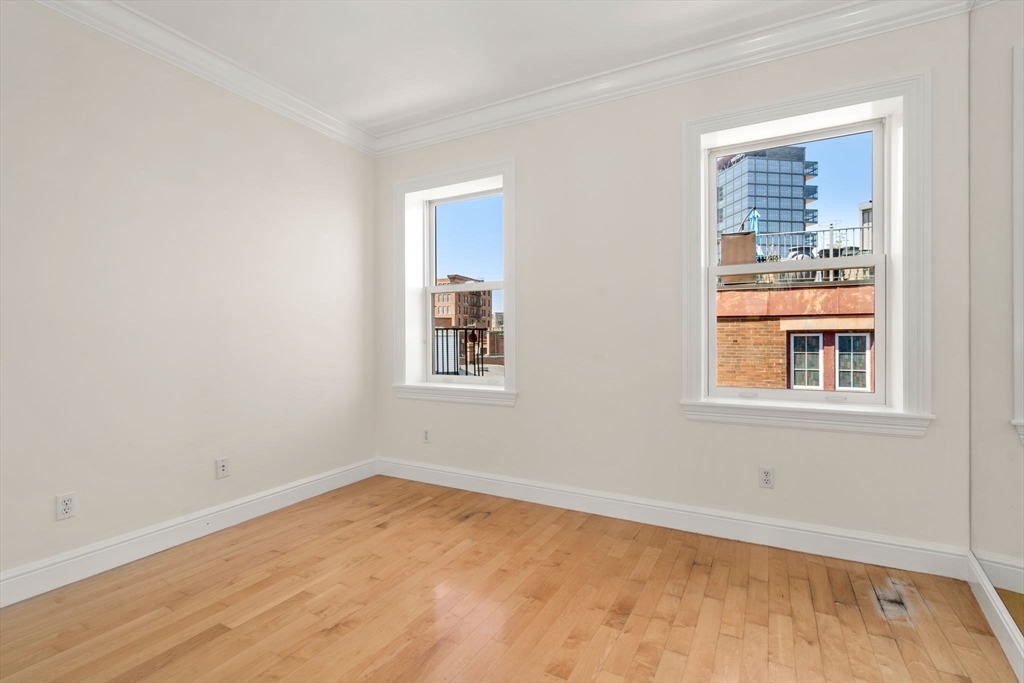 101 Prince Street # 1 Unit: PH-1