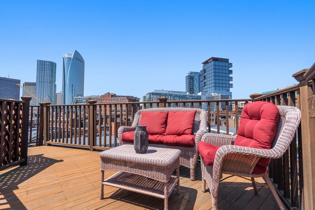 101 Prince Street # 1 Unit: PH-1