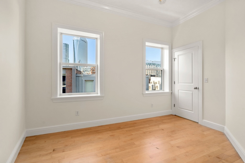 101 Prince Street # 1 Unit: PH-1