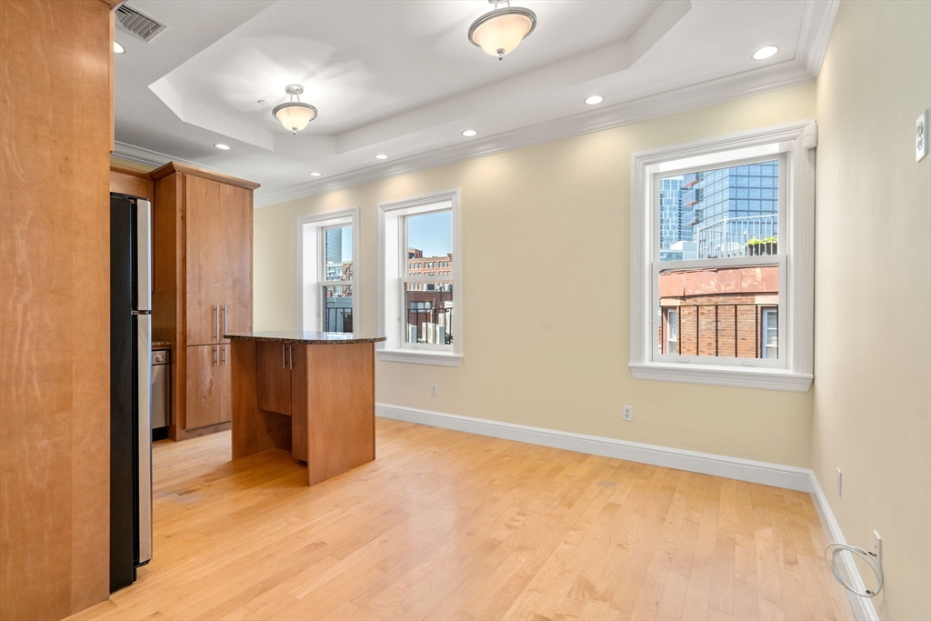 101 Prince Street # 1 Unit: PH-1