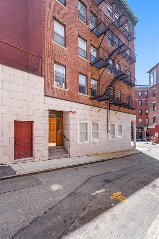 101 Prince Street # 1 Unit: PH-1