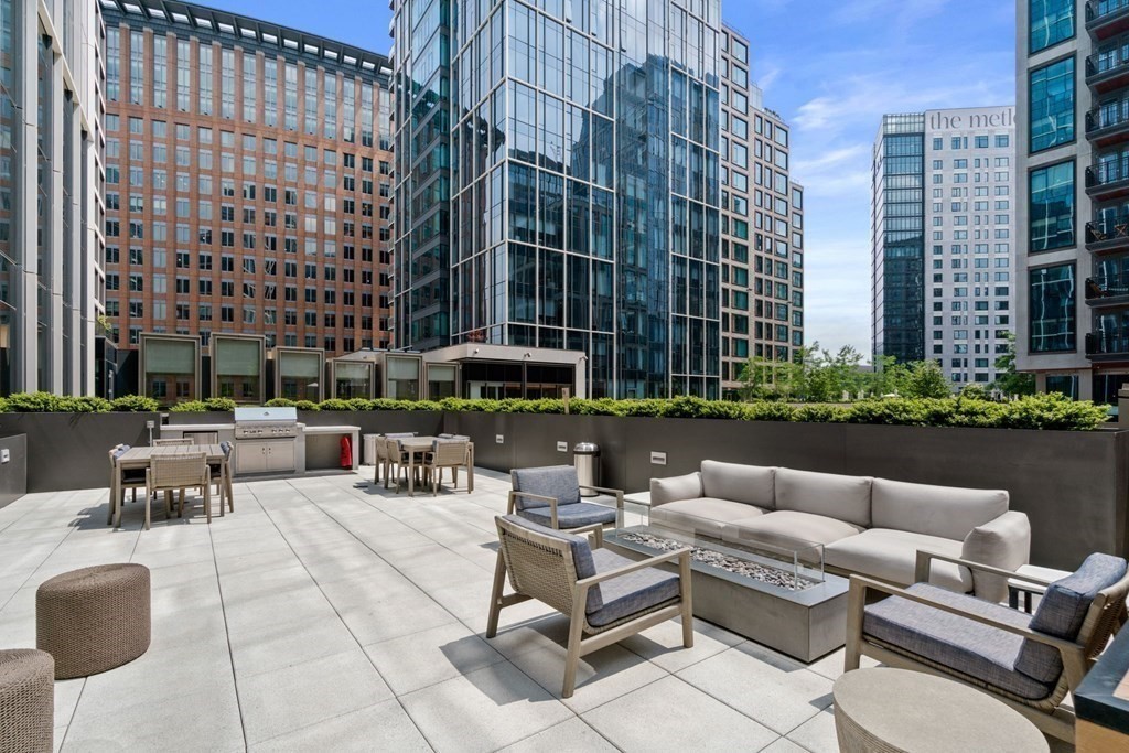 133 Seaport Blvd # 917