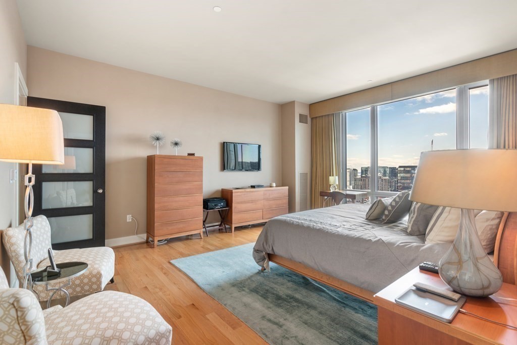 500 Atlantic Ave Unit: PH20J