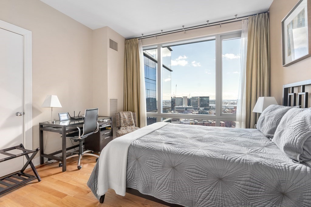 500 Atlantic Ave Unit: PH20J