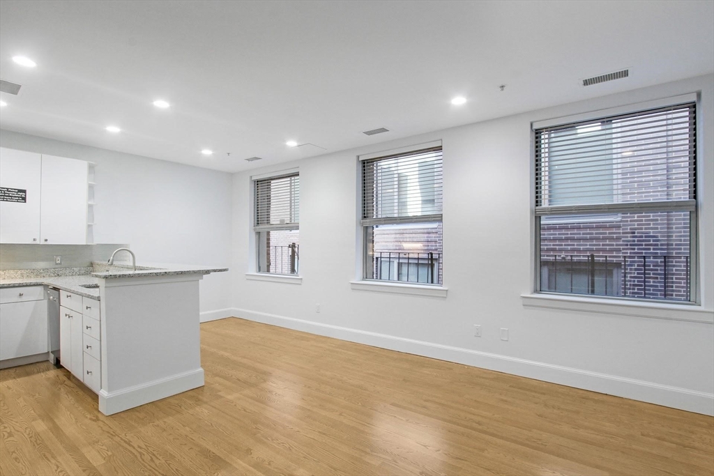 140 Boylston St. # 2